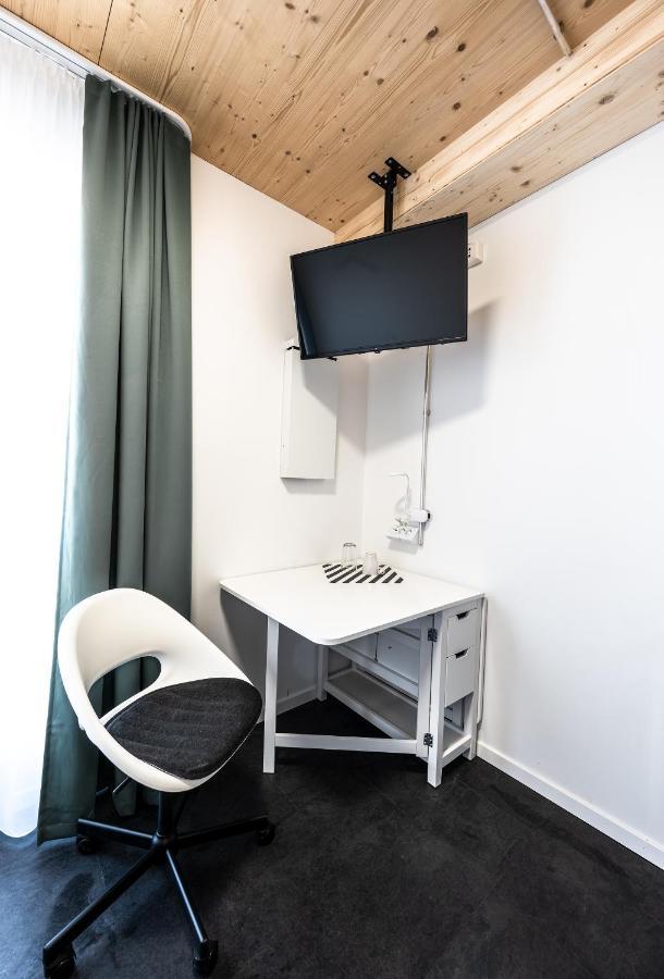 Boardinghouse-Landau Aparthotel Λαντάου Εξωτερικό φωτογραφία