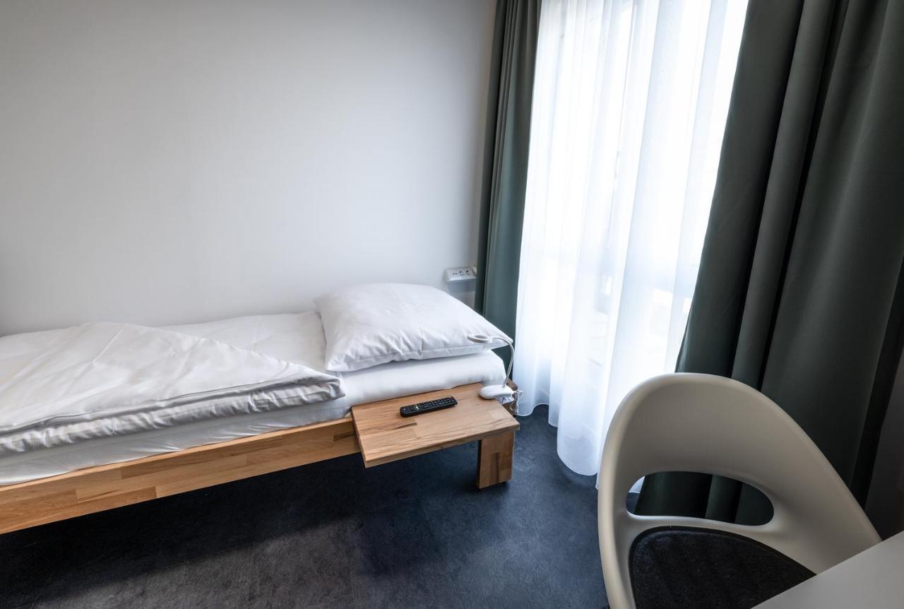 Boardinghouse-Landau Aparthotel Λαντάου Εξωτερικό φωτογραφία